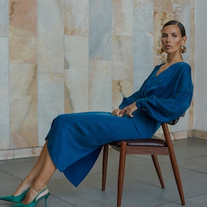 Teal Blue Cupro Midi Dress Beca. V-neck midi dress. Elegant office dress. Pencil skirt. Plus size dress. Vegan cupro fabric. Silk dress