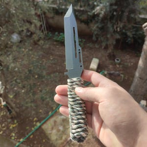 CS2 Paracord Knife
