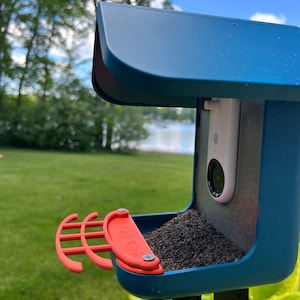 Curved Perch for Bird Buddy Feeder (Dark Orange)