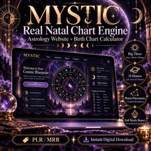 Può includere: Un computer portatile che mostra il sito web Mystic Real Natal Chart Engine, con una ruota zodiacale centrale, una panoramica planetaria e un calcolatore di tema natale. L'interfaccia include testo come Welcome to Your Cosmic Blueprint e PLR/MRR.