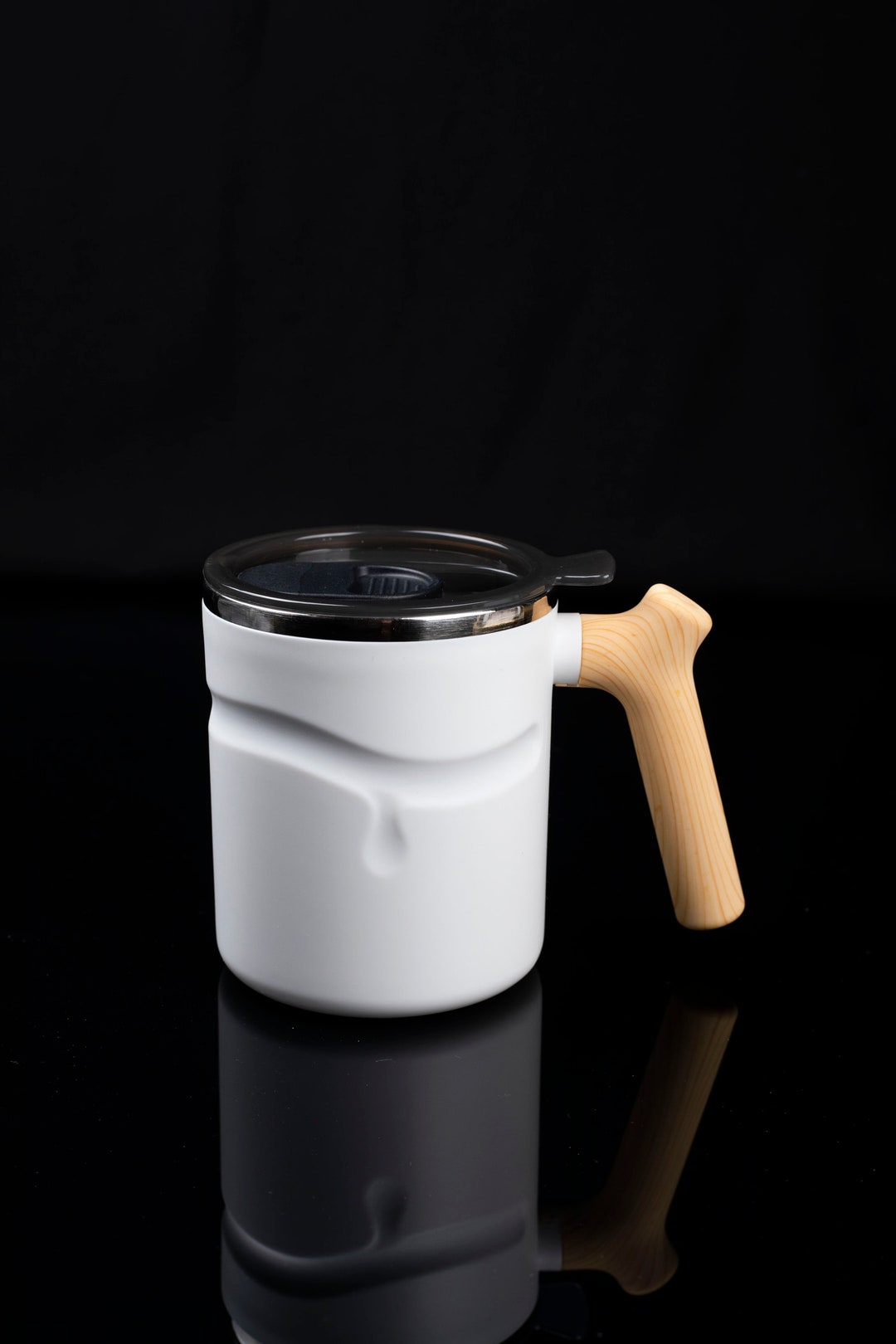 White Wooden Handle Large Capacity Coffee Mug, Mug, Wooden Handle Design, Easy to Hold Coffee