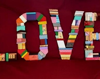 Todo lo que necesitas es amor - Colores del arcoíris - Amor - Amore - Arte mural colorido - Único en su clase - Letras - Palabras - Madera reciclada - Nombres de bebé