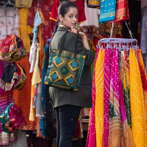 Weaved Pattern Canvas , Versatile , Eco Friendly , Durable Carry All, Stylish Shopper Bag, Reusable Grocery, Tote Bag (AOP)