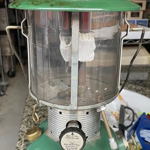 Vintage 1960s Coleman Lantern Green Model 220F Steel Pyrex Globe Double Mantle