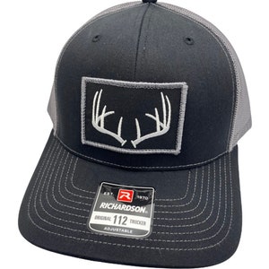 Deer Antlers Hunting Black/Charcoal Richardson 112 Trucker Snapback Hat Cap Vintage Style Patch Retro Throwback
