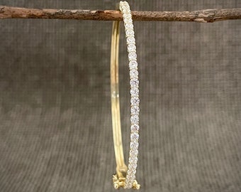 Bracelet jonc tennis diamants, bracelet tennis diamants, bracelet cz, bracelet jonc diamant simulé, bracelet oxydes de zirconium cubiques, bracelet diamants