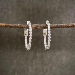 Mittlere Größe Innere dünne CZ Creolen, Silber Diamant Creolen, Zirkonia Creolen, Pave Creolen, Silber Diamant Creolen,