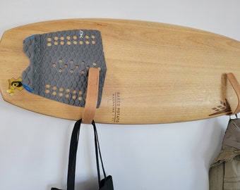 Red Oak Surfbrett Wandhalter: Handgefertigtes Surfbrett