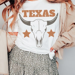 Texas T Shirts - Western Shirt - Texas - Texas Gift - Country Shirt - Cowgirl Shirt - Vintage Tee - Boho Cow Skull Shirt - Country Girl Tee