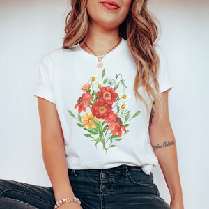 Camisa de flores silvestres, camiseta de flores silvestres, camiseta floral, camisa de flores, camiseta floral, ramo de flores silvestres, ramo de flores silvestres, flores rojas