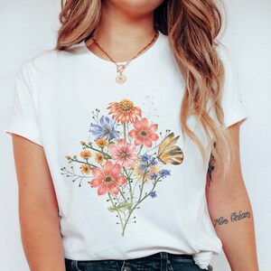 Wild Flowers Shirt, Wildflower Tshirt,, Floral T-shirt, Flower Shirt, Floral Tee, Gift for Her, Ladies Shirts, Best Friend Gift