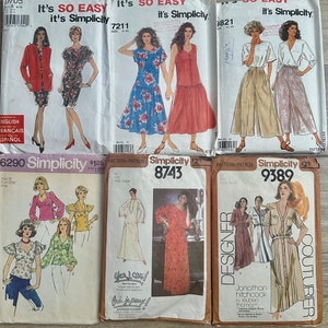 May include: Four Simplicity sewing patterns featuring different clothing designs. The patterns are for sizes 8-20, 10-20, and 10. The patterns are titled "It's So Easy, It's Simplicity" and feature a variety of styles, including dresses, tops, pants, and skirts.