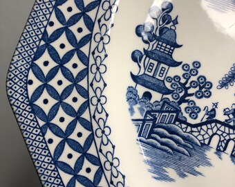 Vintage Royal Staffordshire Ironstone Mix By J & G Meakin – Willow Blue Pattern Plates, Cup & Saucer
