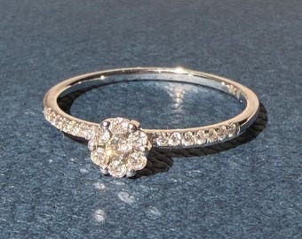 Anillo de oro macizo de 14 quilates con diamantes naturales de 0,20 quilates en total, talla 7 (marcado)