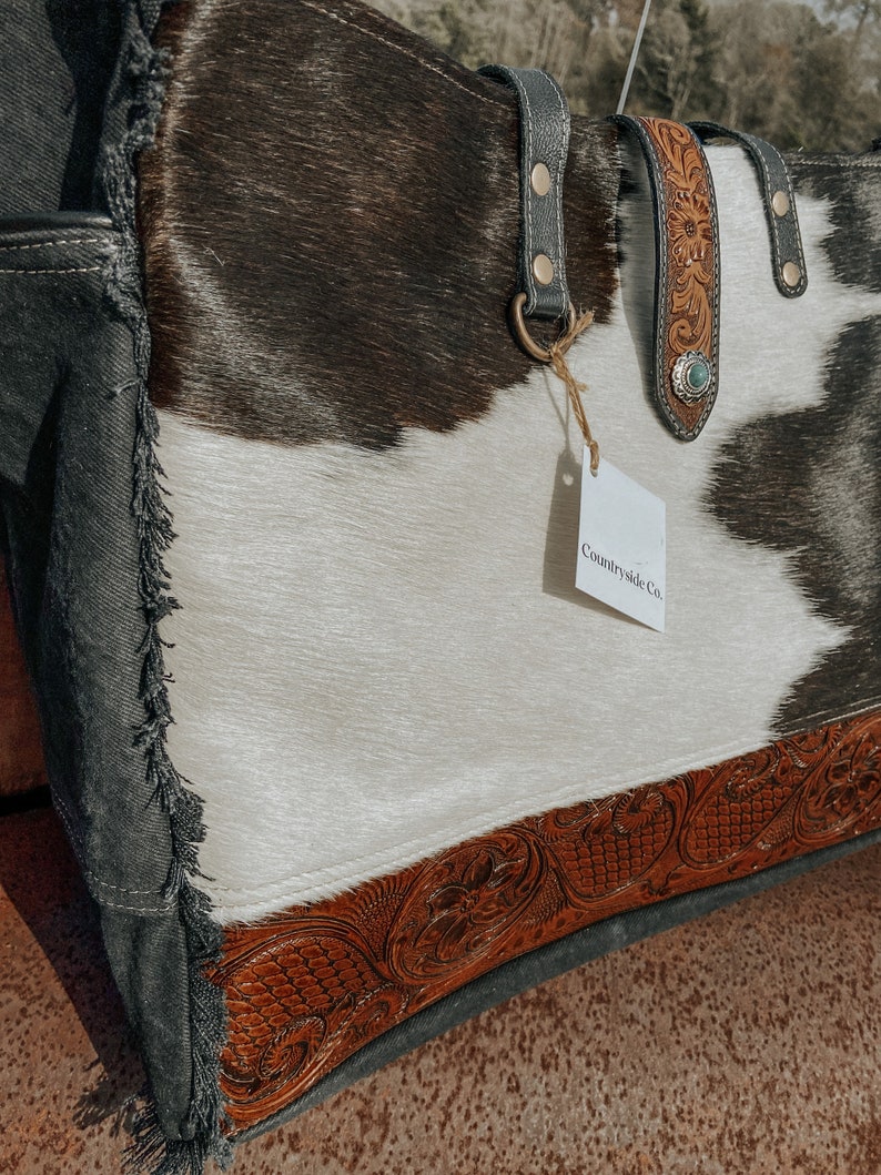 Rancho Cowhide Weekender Bag image 5