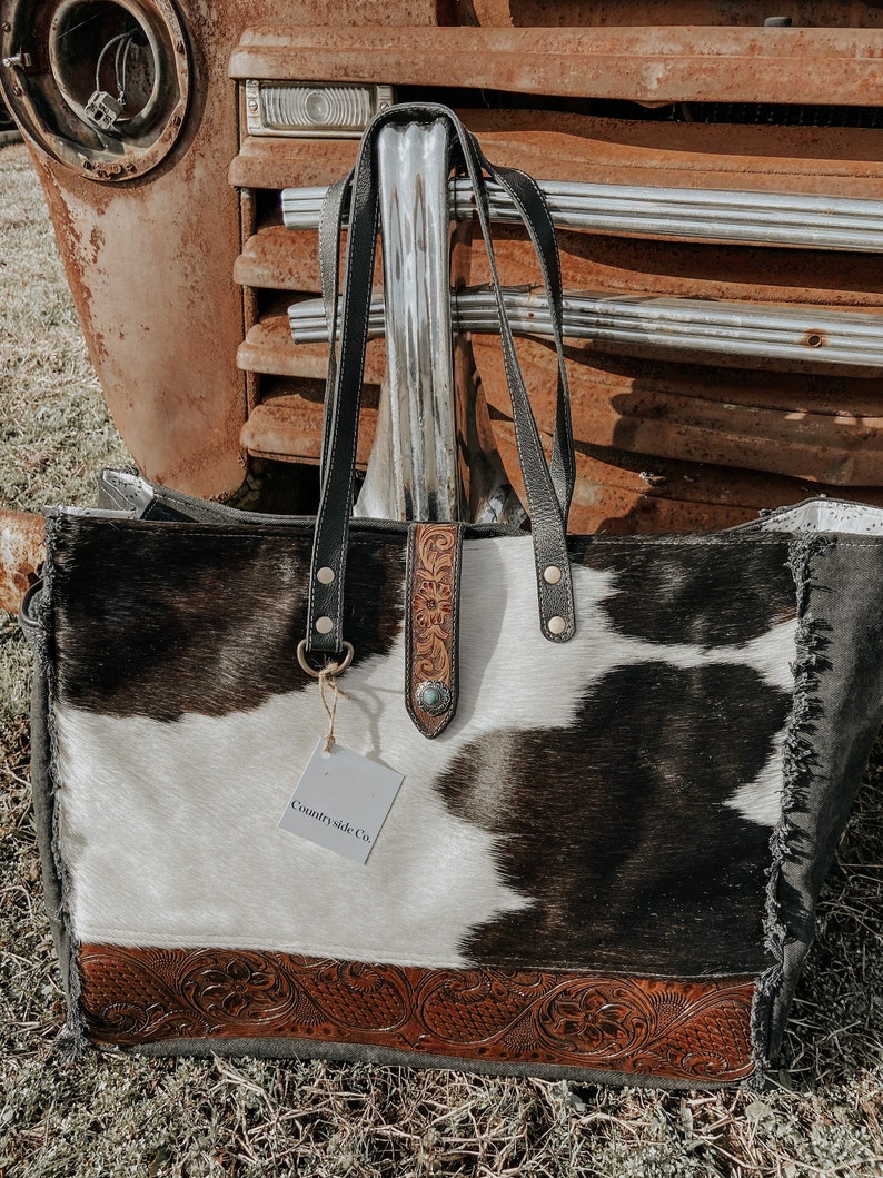 Rancho Cowhide Weekender Bag image 3