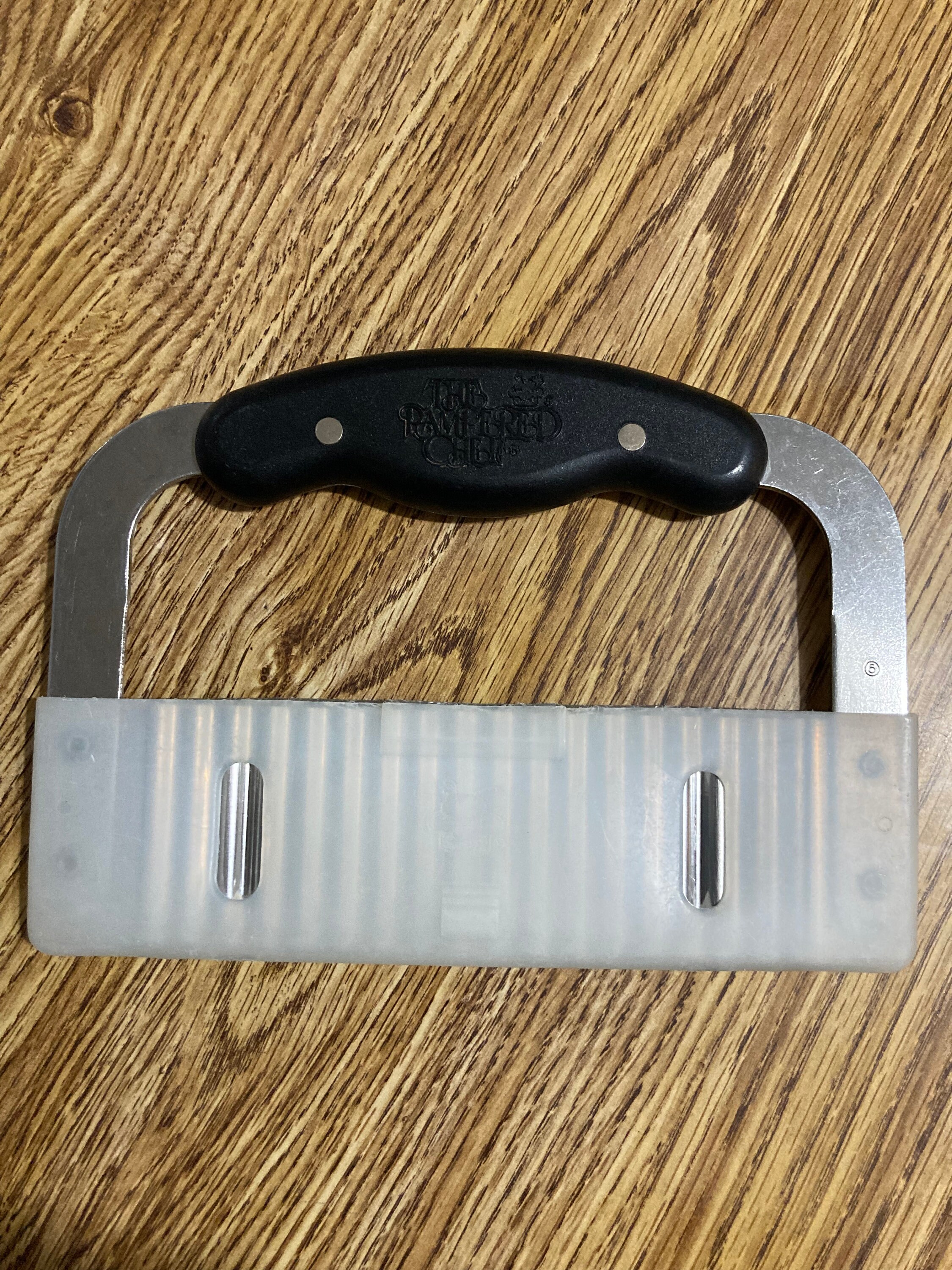 Pampered Chef Food Prep Crinkle Cutter Chopper Kitchen Use With Plastic