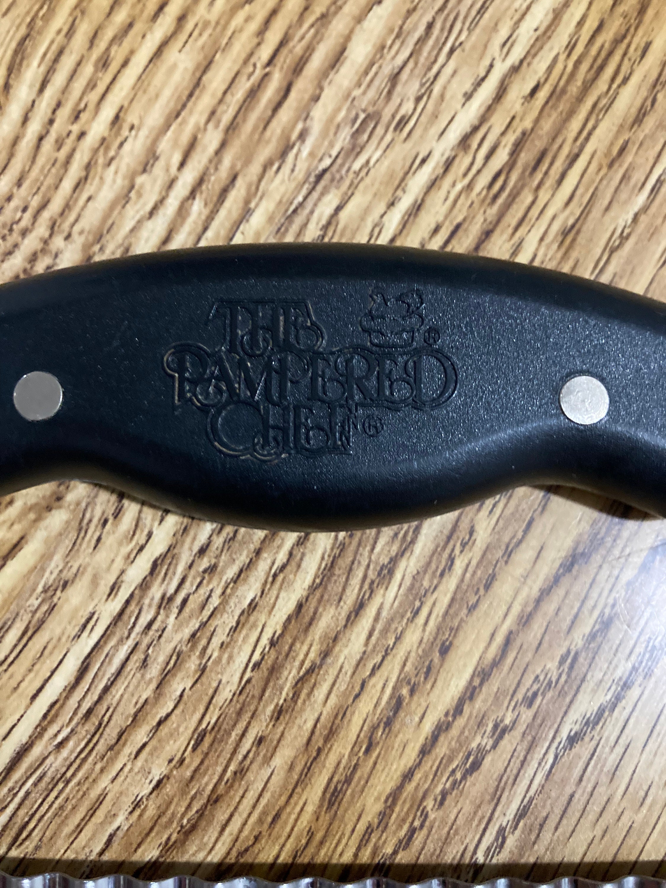 Pampered Chef Food Prep Crinkle Cutter Chopper Kitchen Use With Plastic