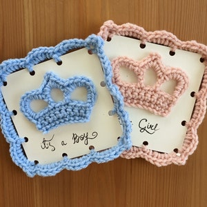 Carte personnalisée Royal Gender Reveal. Faire-part de grossesse/naissance.