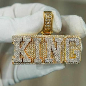 Colgante de diamantes de King Latter completamente helado, colgante personalizado de cualquier Latter, colgante de diamantes de hip hop, colgante de King Latter helado, colgante con dije