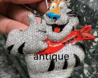 Colgante de emoji de dibujos animados con hielo: plata de ley 925, circonita cúbica