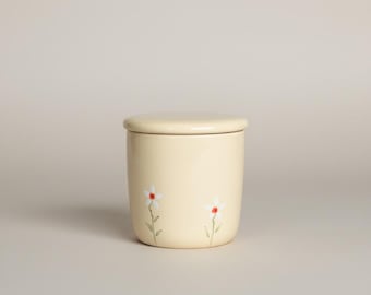 Beige Floral Ceramic French Butter Keeper Crock – Countertop Dish for Soft Spreadable Butter Holder