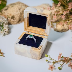 Personalisierte Verlobung Harz Ring Box, Hochzeit Paar Ring Box, Jubiläum Box Geschenk, Ringträger Box Uniqe Ring Box.