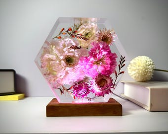 Wedding Flower Resin Lamp, Natural flowers lamp, gift for sister, mom, baby, bedroom decor, birthday gift, 1th day, Valentine's day gift.