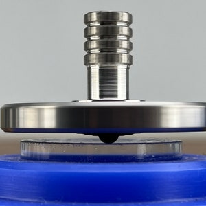 15-20 Minutes Tungsten Spinning Top, with Hand Polished Base Set, Best Record 25-30+ Minutes