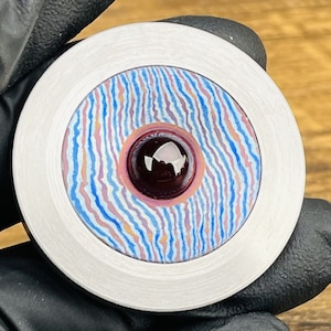 Trompo giratorio de tungsteno de 15-20 con punta de rubí grande, titanio damasco, timascus mokuti con base pulida a mano de 10 cm, mejor récord de 25-30+ minutos.