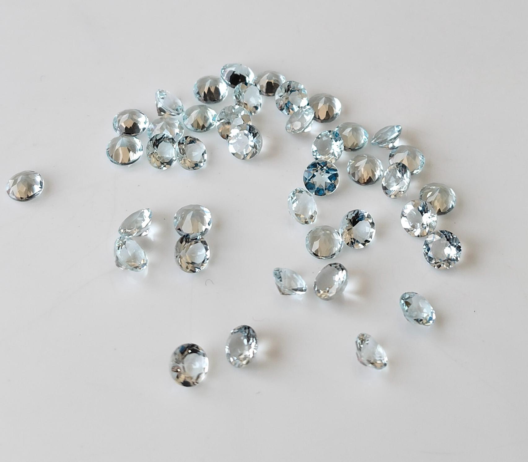 天然ライトブルーアクアマリン 4mm ラウンドファセット AAA品質