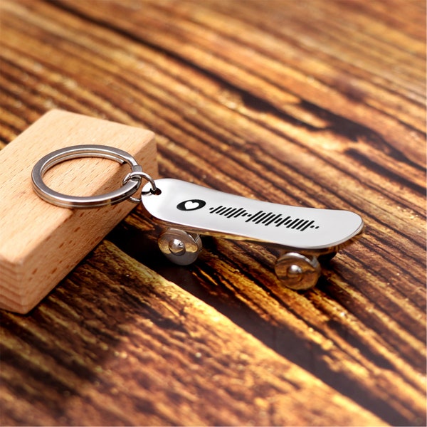 Personalized Fingertip Skateboard Code Keychain Custom Scannable Song Music Metal Keyring Customized Mothers Gift for Girlfriend