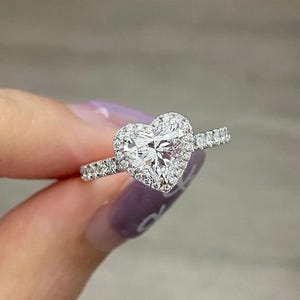 1.00CT E-VVS2 Heart Shape Lab Grown Halo Diamond Engagement Ring, lab grown diamond / heart shape diamond IGI Certified/ 14k White Gold Ring