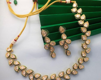 Gouden Kundan Meenakari-ketting set met oorbellen | Traditionele bruidshuwelijkssieraden
