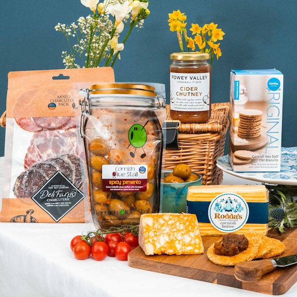 Cornish Savoury Picnic Selection Hamper - Cornish Cheese - Deli Board - Artisan Produce