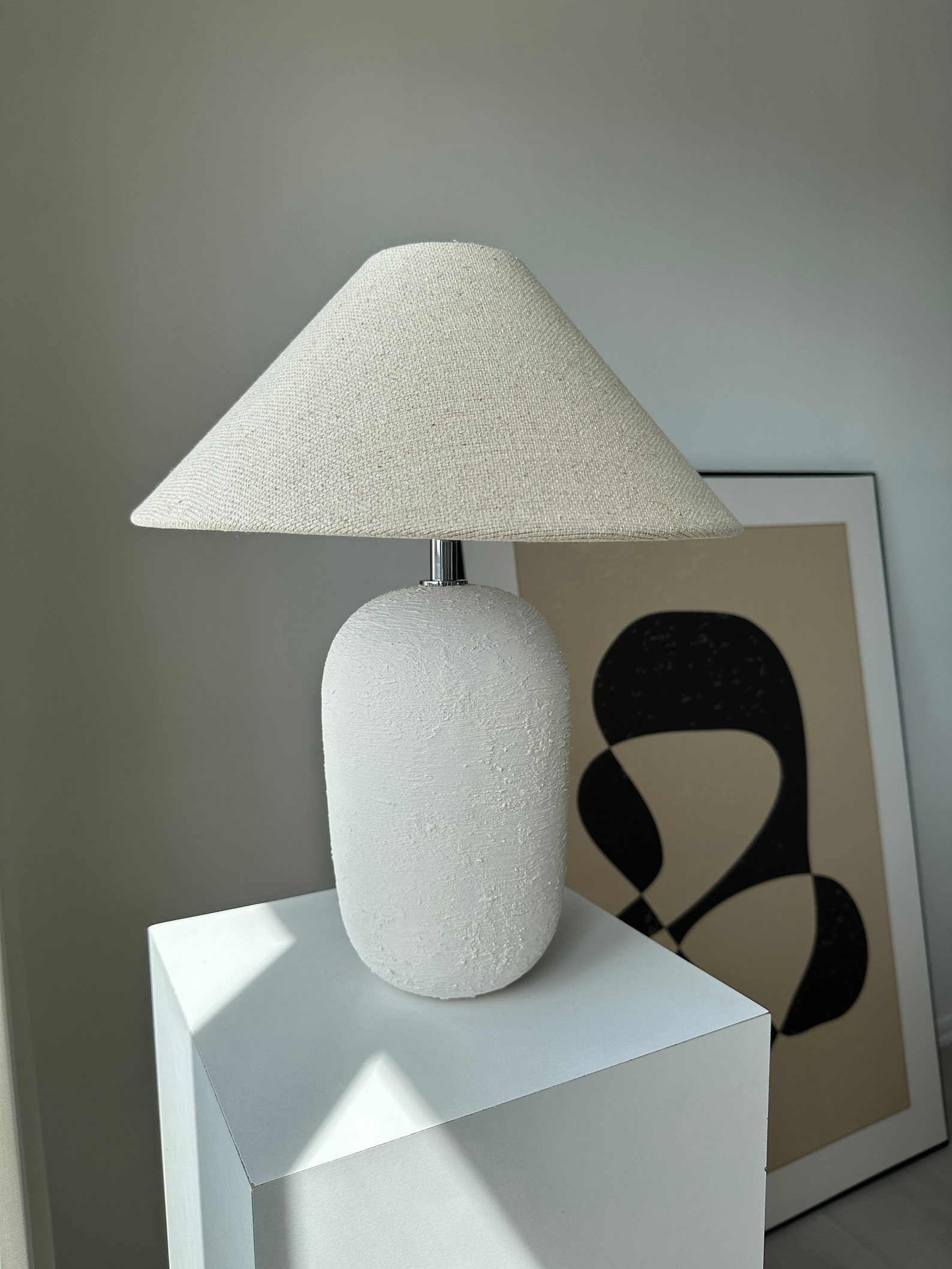 ceramic-textured-nordic-bohemian-contemporary-style-table-lamp