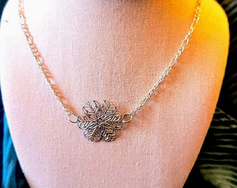 Flower Power Medallion Pendant Necklace