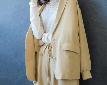 Chaqueta ligera acanalada con mangas tipo cáñamo