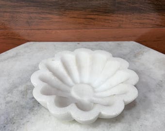 Elegant Ruffled Marble Flower Bowl for Office or Home Decor, Decorative Flower Marble Bowl, Kitchen Decor Housewarming Wedding Gift