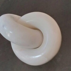 White Marble Round Chain Link Sculpture with Two Loops, decorative big chain, Tow Link Marble Chain, Art Knot Decor Marble Decor