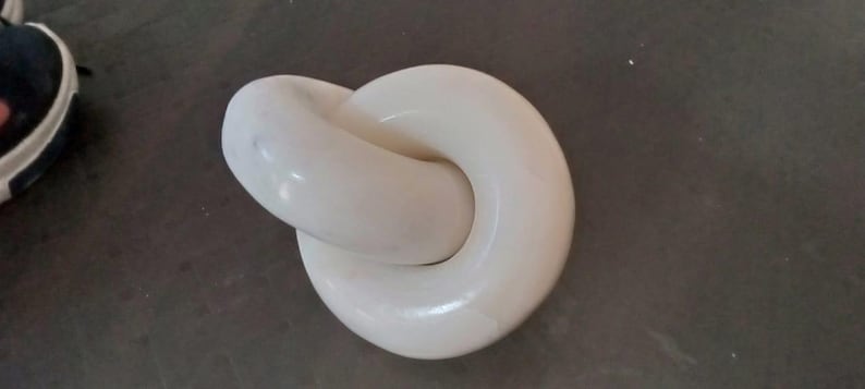 White Marble Round Chain Link Sculpture with Two Loops, decorative big chain, Tow Link Marble Chain, Art Knot Decor Marble Decor