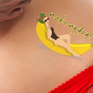 MACHEN SIE MEINEN TAG! Frau auf einer Banane liegend, heißes erotisches temporäres Tattoo in Farbe