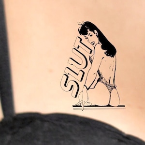 SLUT, kinky frech sexy erotisches temporäres Tattoo in schwarz. Tragen Sie es überall. Die Kommentare werden dich begeistern!