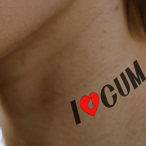 Ich LIEBE SPERMA! heißes sexy frech erotisches temporäres Tattoo in Farbe. Perfekt für private Momente, Spaß und Aufregung