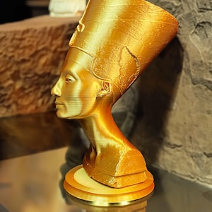 Nefertiti Bust Sculpture - Egyptian Queen Statue, Ancient Egypt Figurine, Handmade Goddess Decor, Home Office Decor, Art Ornament, Gift Idea