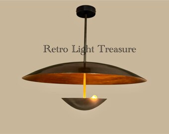 Lampadario traforato in ottone nero fatto a mano: stile Sputnik anni &#39;50
