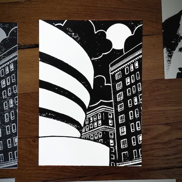 A night in New York - A walk by the Guggenheim Museum - Linocut