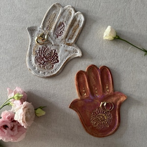 Handmade ceramic Hamsa plate, Hamsa hand jewelry dish, decorative hand of Fatima jewelry display, Hamsa hand trinket dish, gift for new home