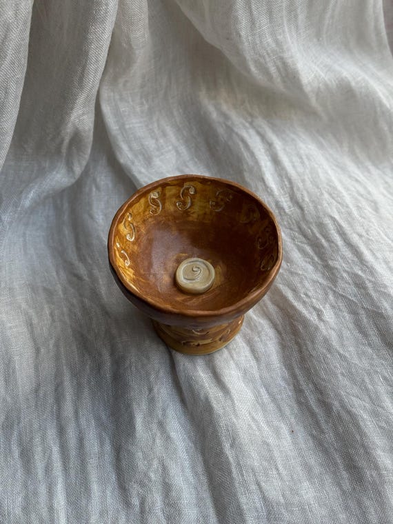 Handmade Ceramic Islamic Bakhoor Burner: Rustic Arabic Incense