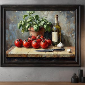 Pode incluir: Uma pintura de natureza morta com uma garrafa de vinho, um cacho de tomates vermelhos e uma planta em vaso com folhas verdes. A pintura est&aacute; sobre uma mesa de madeira com uma faca e um dente de alho.